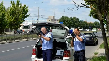 Recorduri de viteză pe şoselele din România. În top se află şi o şoferiţă de 19 ani 