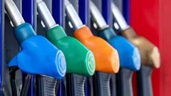 Se scumpește carburantul! Cât va costa, de la 1 august, un plin de carburant pentru o Dacia Logan
