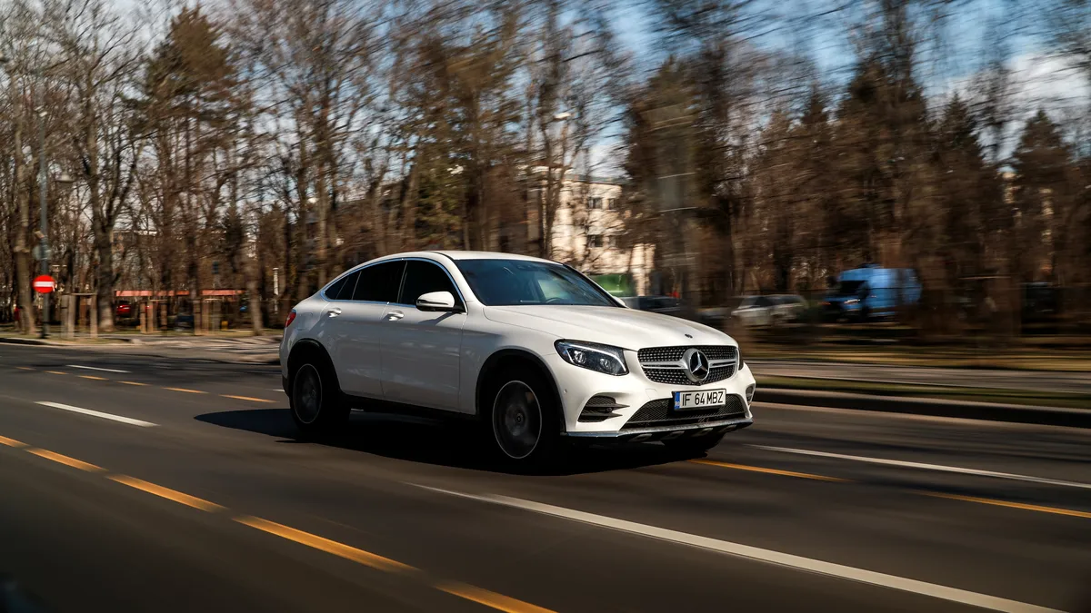 Mercedes-Benz GLC 300 4MATIC Coupé - Forţă, estetică şi dinamism contopite într-un SUV coupe - TEST DRIVE VIDEO