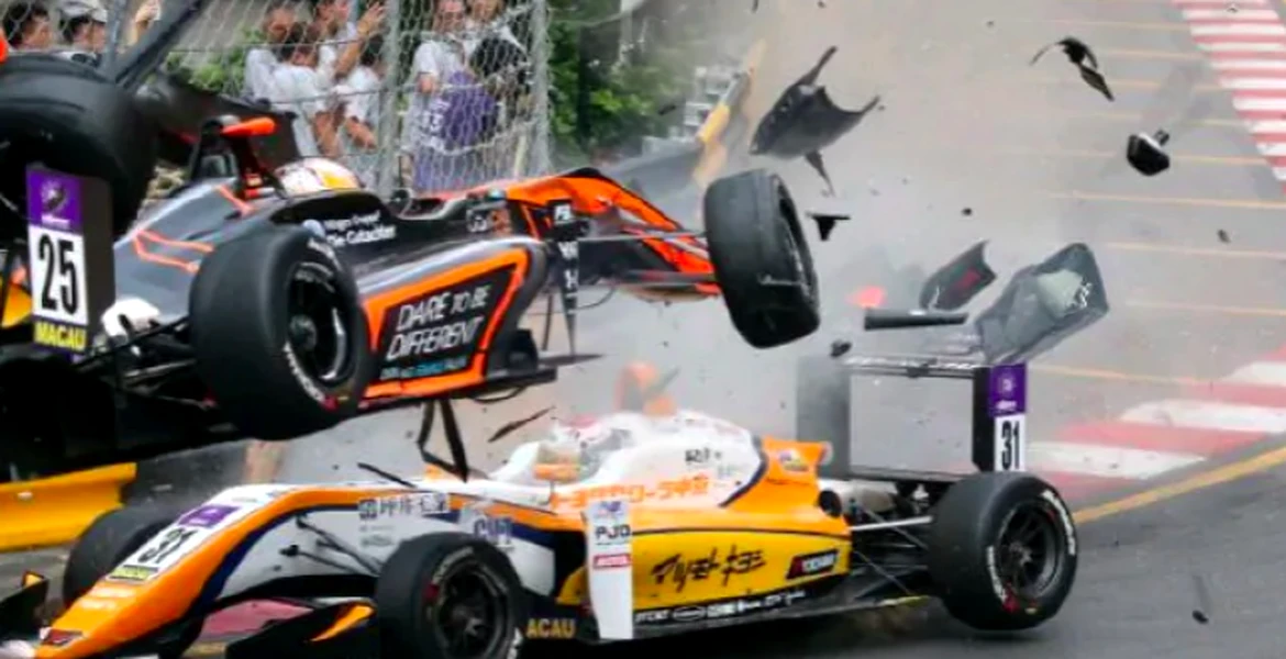 Accident grav la Grand Prix-ul din Macau. Pilotul Sophia Florsch şi-a fracturat coloana în urma unui accident petrecut la 272 km/oră – VIDEO