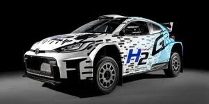 Toyota are o nouă mașină experimentală de raliu. GR Yaris Rally2 este alimentată cu hidrogen comprimat