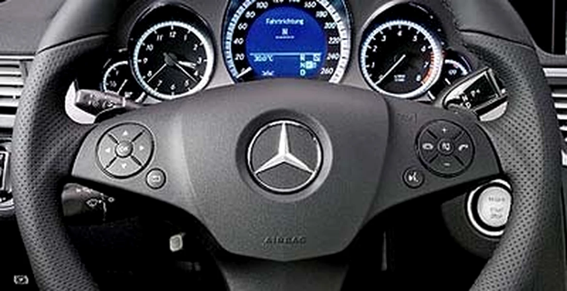 Rechemare în service Mercedes în USA – probleme de direcţie
