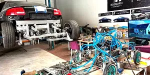 Sunt posibile mașinile propulsate de aer comprimat? O companie din Bârlad testează o tehnologie abandonată de Tata Motors și fostul grup PSA