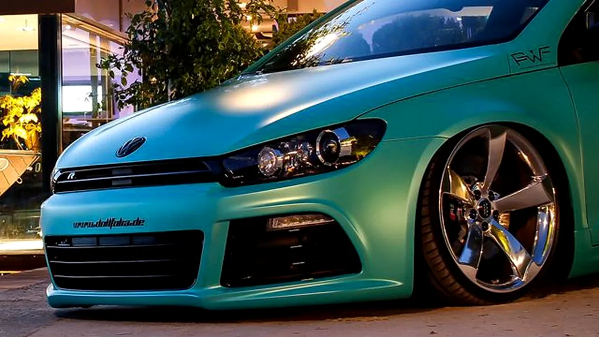 Un Volkswagen Scirocco low. Foarte low