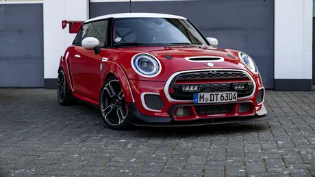 MINI revine în cursa de 24 de ore de la Nürburgring după o pauză de 10 ani