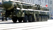 Rusia lui Putin e inconștientă: Incident grav cu un transportor de rachete nucleare