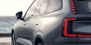 Volvo EX90 câștigă titlul „World Luxury Car”