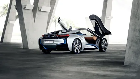VIDEO - GALERIE FOTO. Mult-aşteptatul BMW i8 Spyder Concept, la un pas de lansare