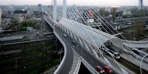 Podul Basarab se redeschide complet în noaptea de duminică spre luni. Se reia inclusiv circulația tramvaielor