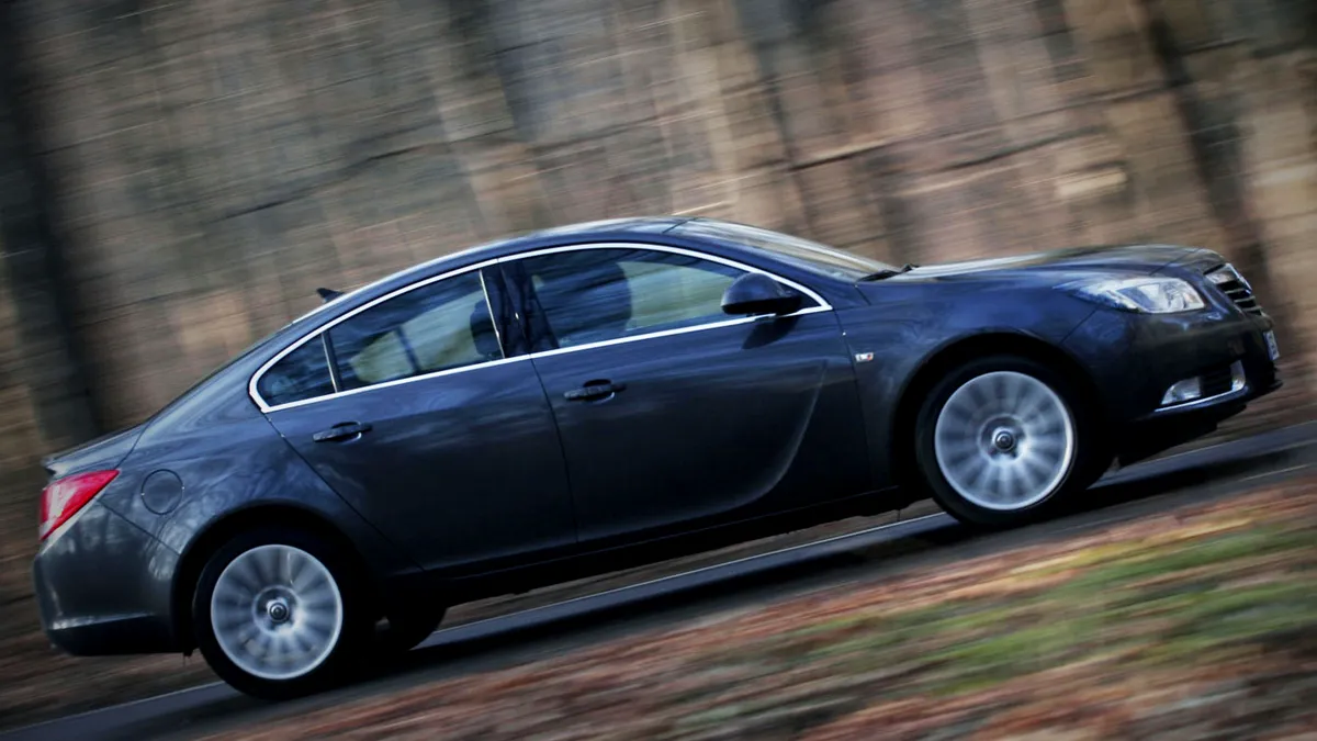 Opel Insignia test drive - Episodul III: La drum