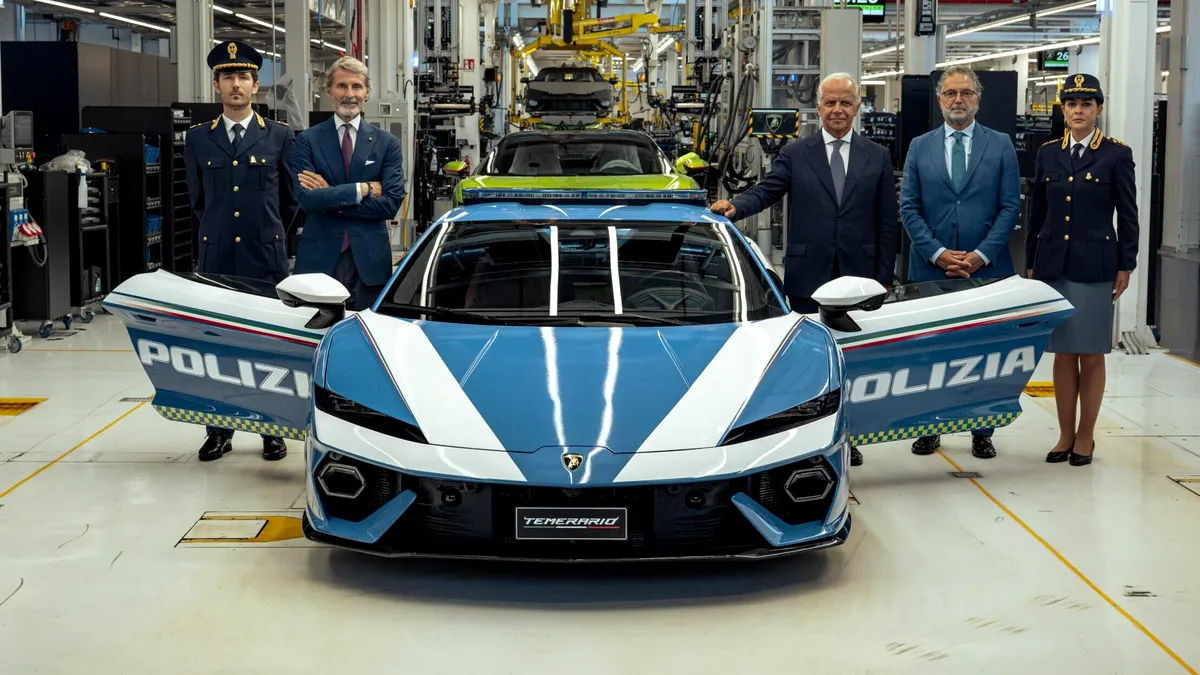 Lamborghini a realizat un Temerario dedicat poliției italiene. Este al șaselea model din flota polițiștilor din Italia