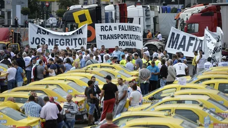 Transportatorii blochează centrul Bucureştiului. Peste 5.000 de maşini în faţa Guvernului. Harta cu restricţii şi rute ocolitoare