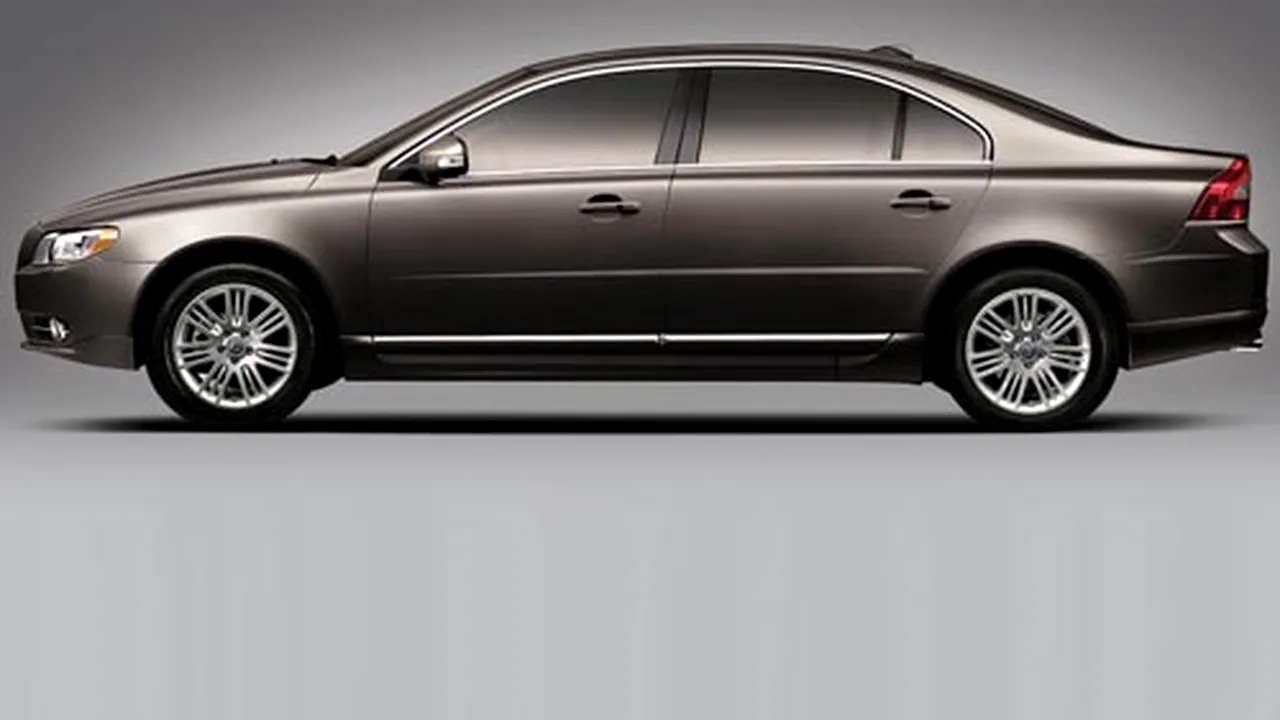 1-volvo-s80l-0 