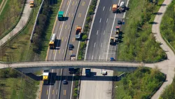 Pleci cu mașina în vacanță în Germania? Iată cinci reguli pe care trebuie să le știi înainte de a merge pe Autobahn