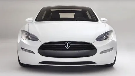 Tesla estimează vânzări record pentru modelul S