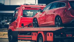 Schema cu utilizarea firmelor de tractări auto, folosită frecvent de traficanți de droguri
