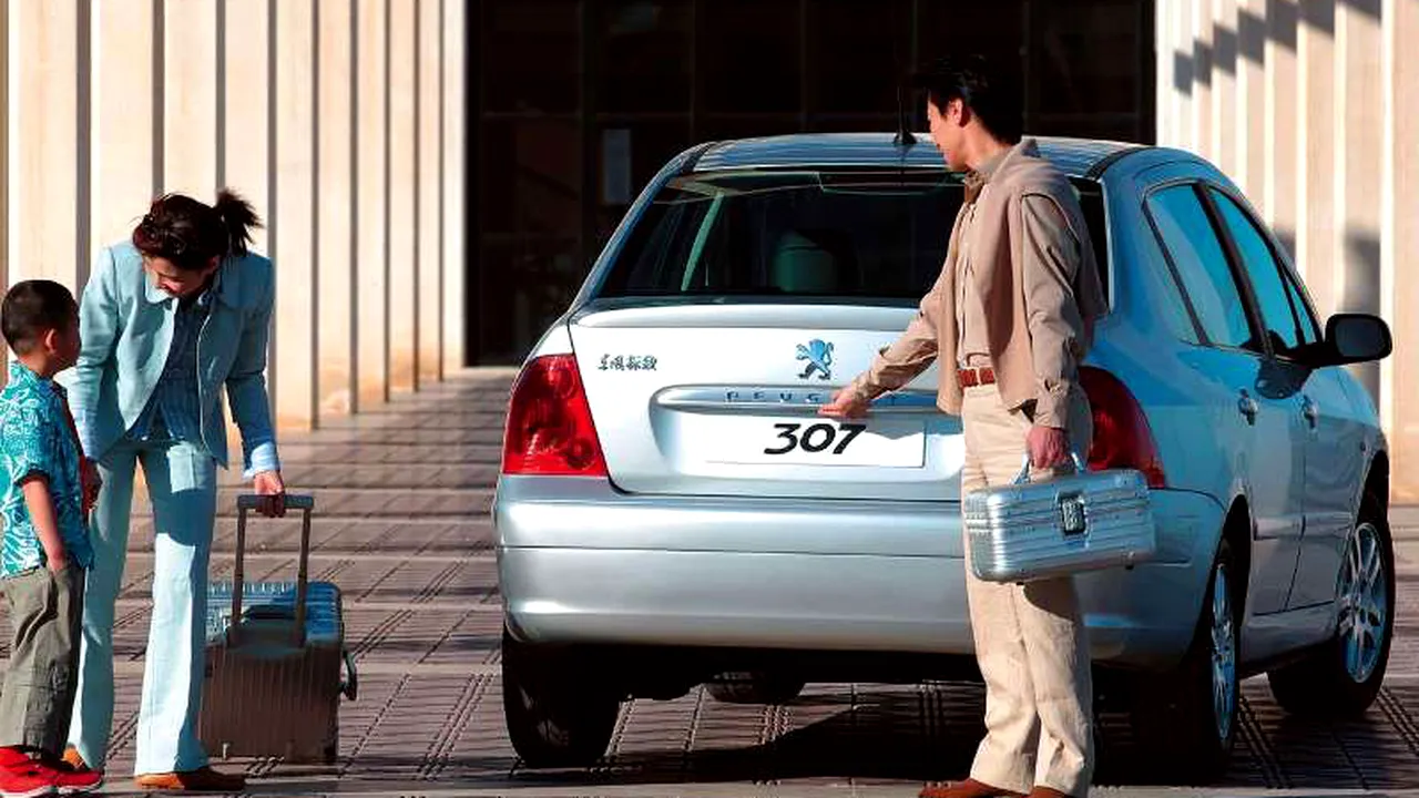 1-peugeot-307-sedan-2 
