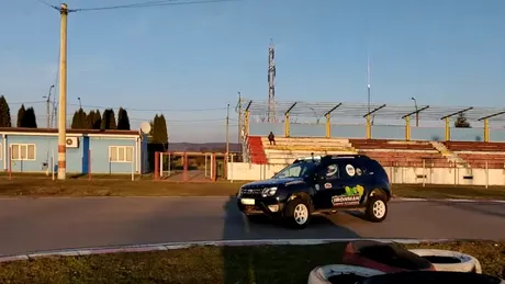 Dacia Duster s-a mutat din off-road pe circuit. Cum se descurcă?