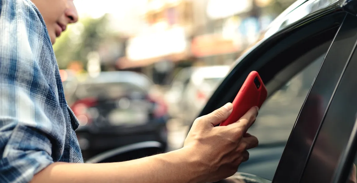 UBER cucerește un nou oraș din România. Taxiurile încep să devină istorie
