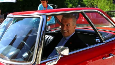 Domnul Tăriceanu are o problemă: are nevoie de ochelari