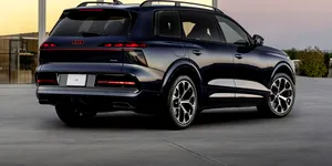 Audi Q9 debutează oficial. Noul SUV de lux cu 7 locuri intră în lupta cu BMW X7 și Mercedes-Benz GLS