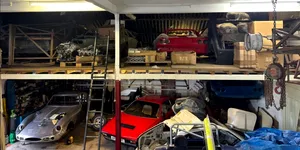 Colecție Ferrari de sute de mii de euro, descoperită în atelierul secret al unui restaurator din Anglia