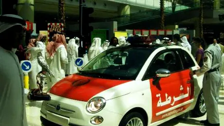 Poliţia din Abu Dhabi foloseşte Fiat 500