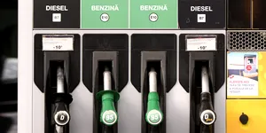 Guvernul scade acciza la motorină cu 30 de bani pe litru. Combustibilul, a doua zi sub 10 lei/litru