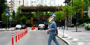 Zeci de treceri de pietoni suprailuminate vor fi amenajate într-un sector din București