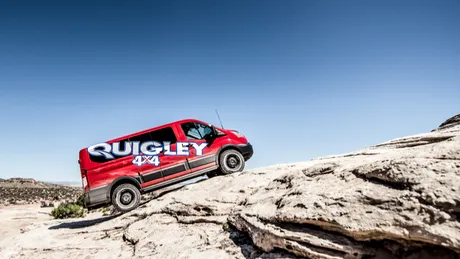 VIDEO: Cu un Ford Transit în Moab, locul preferat al împătimiţilor de off-road din America