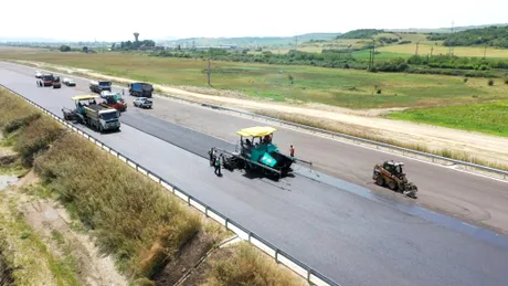 Un sector de 24 km de autostradă va fi inaugurat în acest an. Este în lucru de 7 ani!