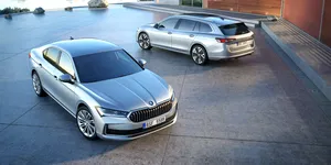 Decizie oficială UE: Mașinile pot avea, în continuare, motoare diesel și pe benzină!