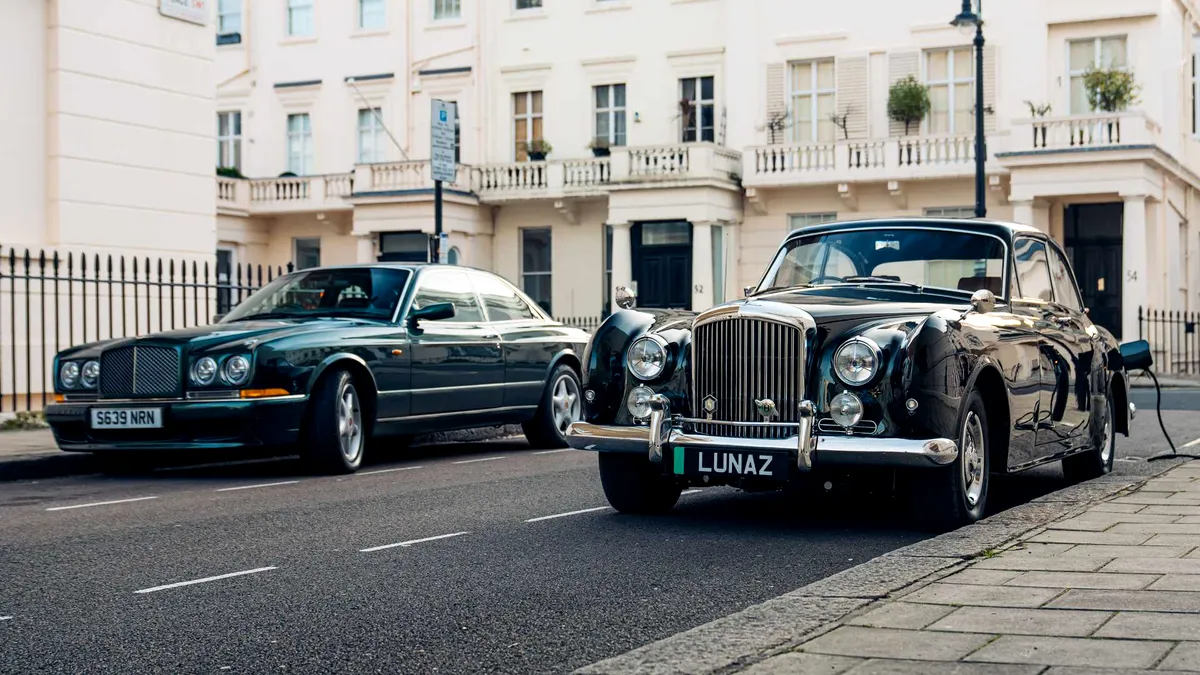 Un Bentley Continental din 1961 a fost transformat în mașină electrică. Exemplarul dezvoltă acum 400 CP