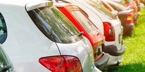 Prejudiciu de 300 de milioane de euro într-o anchetă europeană privind comerțul auto