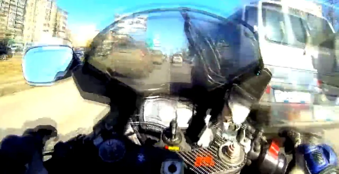 Cel mai stupid motociclist din lume. VIDEO