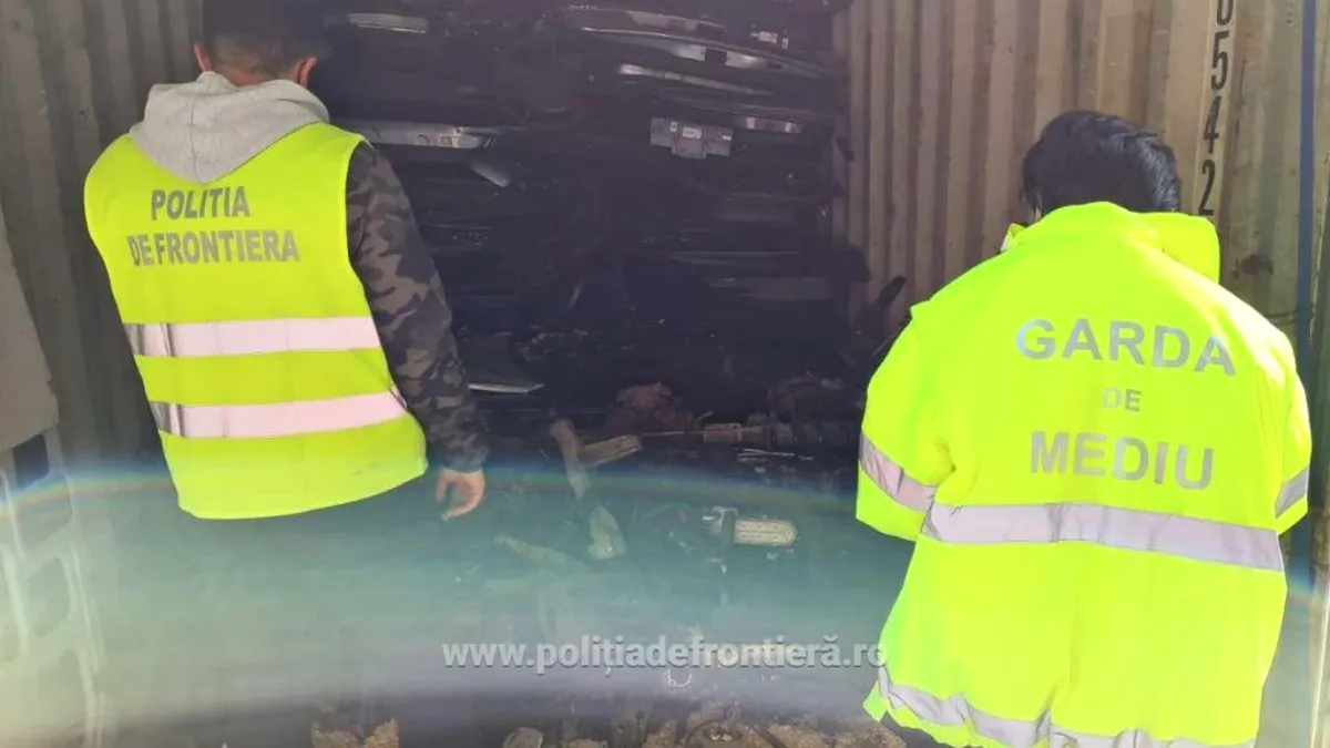 Container încărcat cu deșeuri compuse din accesorii auto, oprit în Portul Constanța