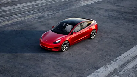 Ofertă Tesla pentru britanici: 9600 de km de încărcare gratis pentru Model 3 și Model Y