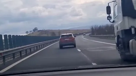 Teste cu noua Dacia Duster 2024, pe autostradă, în România - VIDEO