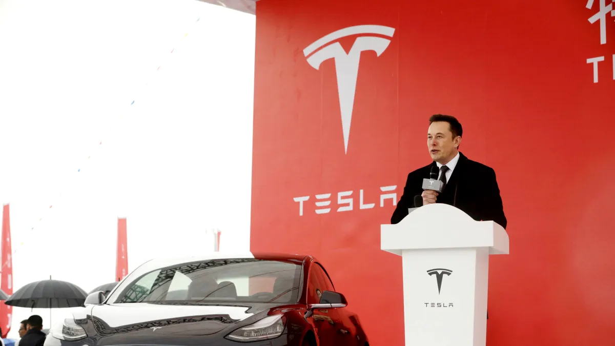 Noi schimbări în gama Tesla. Va apărea versiunea cu autonomie record 