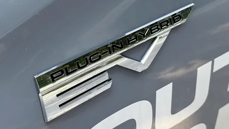 <span class='prepend'>Studiu |</span> Tot mai multe mașini electrificate au tracțiune integrală. Pondere de peste 14% pentru mașini hibride 4×4 în România