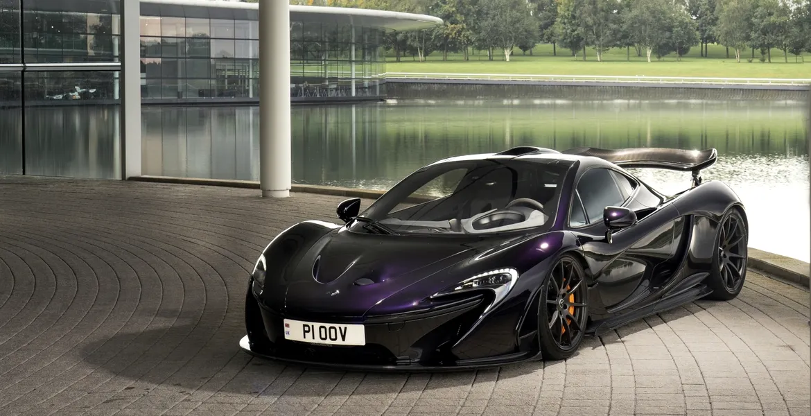 McLaren confirmă numele noului său hypercar. W1 debutează oficial în 6 octombrie