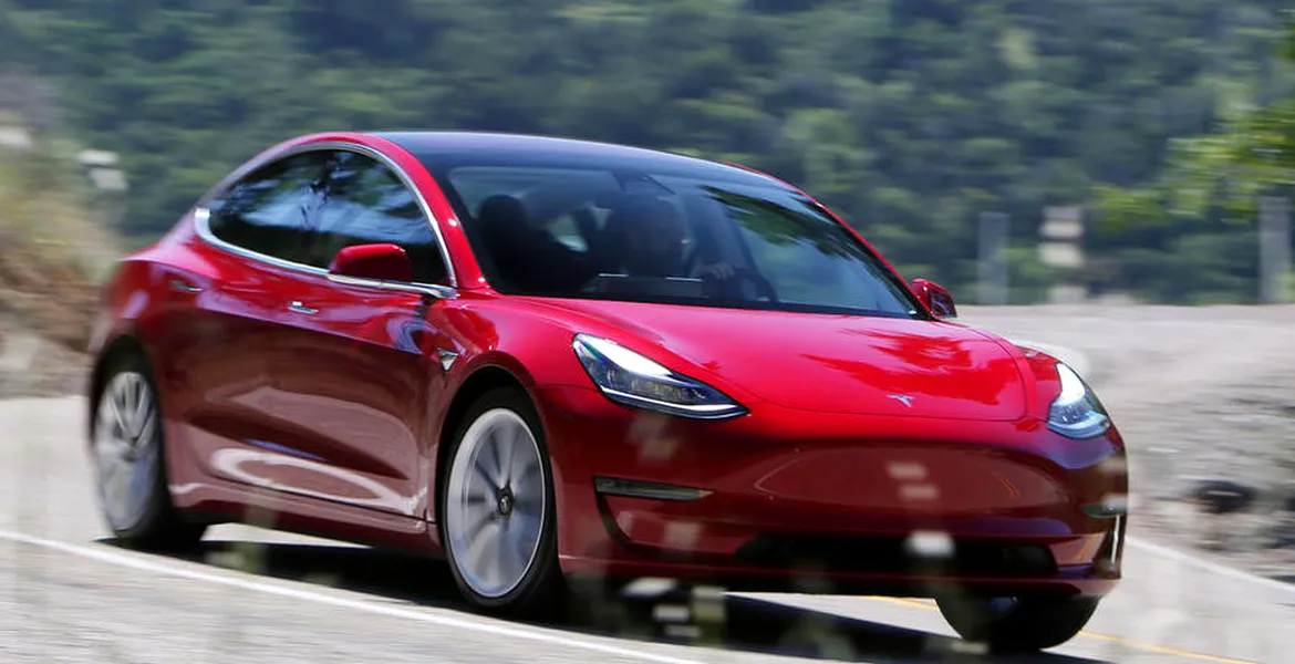 Tesla va deschide prima sa fabrică din China