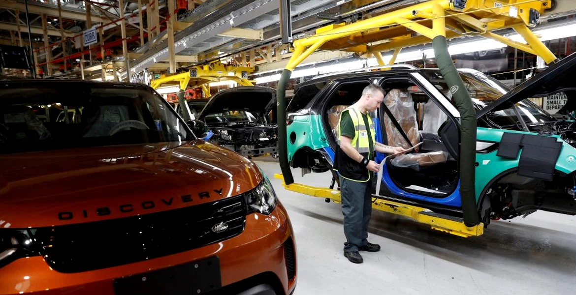 Jaguar Land Rover elimină mii de locuri de muncă pe fondul declinului motorinei