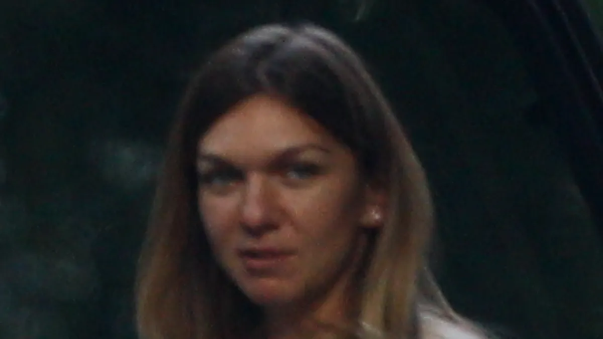 Ce maşină conduce Simona Halep în 2019 - GALERIE FOTO