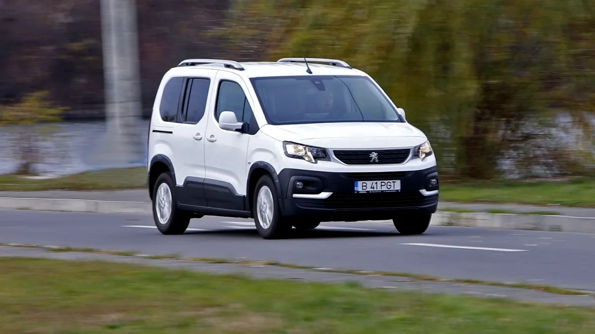 Test drive Peugeot Rifter. Un monovolum dedicat familiei, cu un pronunțat caracter practic