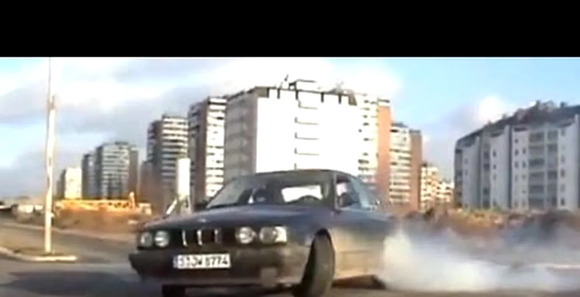 Drifturi periculoase cu BMW şi Balkan Maniacs