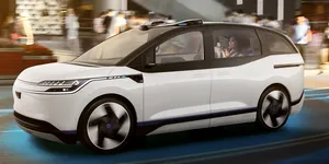 Defecțiune majoră la robotaxiuri: 100 de mașini fără șofer din Wuhan au paralizat traficul și au ținut pasagerii captivi