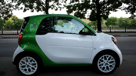 Drive test smart Fortwo ED. La plimbare prin Bucureşti cu cea mai accesibilă maşină electică 