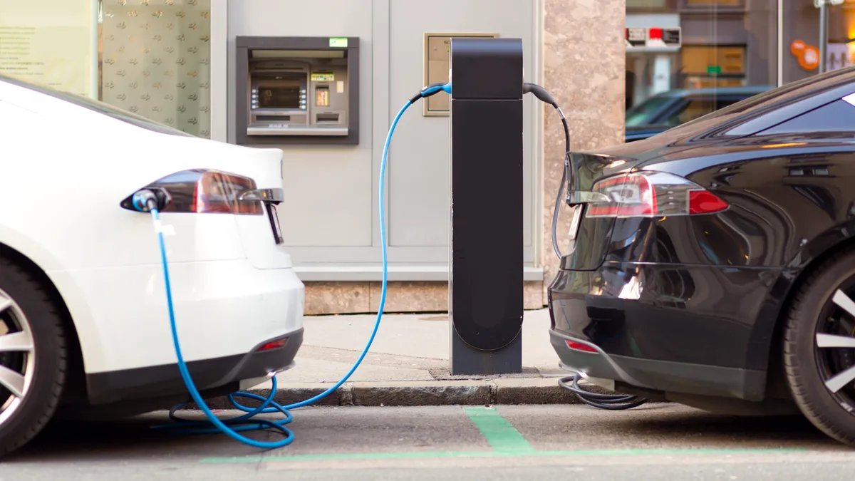 Piața de vehicule electrice a crescut cu 20% în 2025. Peste 20 de milioane de EV-uri au fost comercializate la nivel global