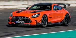 Mercedes-AMG readuce Black Series. Rivalul direct pentru Porsche 911 GT2 RS revine în forță